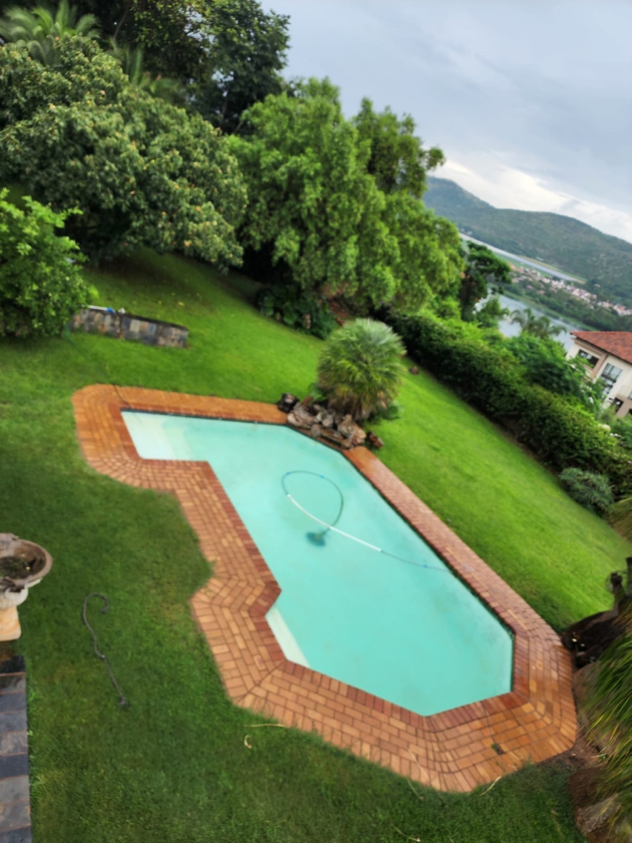 4 Bedroom Property for Sale in Ifafi North West
